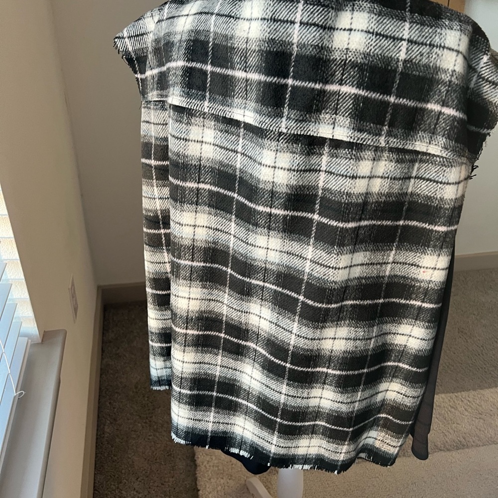 H&M Sleeveless Black And White Plaid Shirt Jacket XXLT - Picture 5 of 14